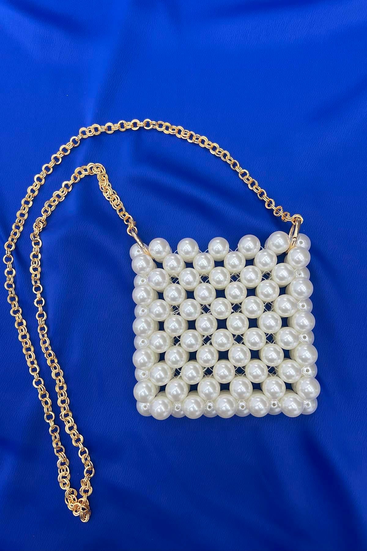 Gold Chain Pearl Shoulder Bag Cream