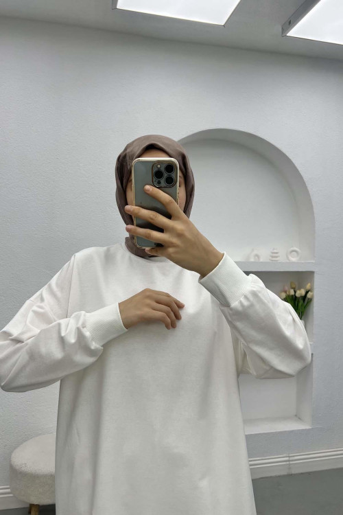 Emblem Sweatshirt White