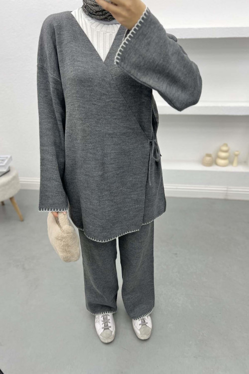 Tied Embroidered Knitwear Set Gray