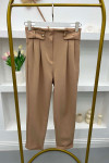 Carrot Waist Pleated Trousers Camel