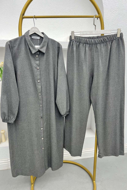 Plus Size Striped Tunic Suit Gray