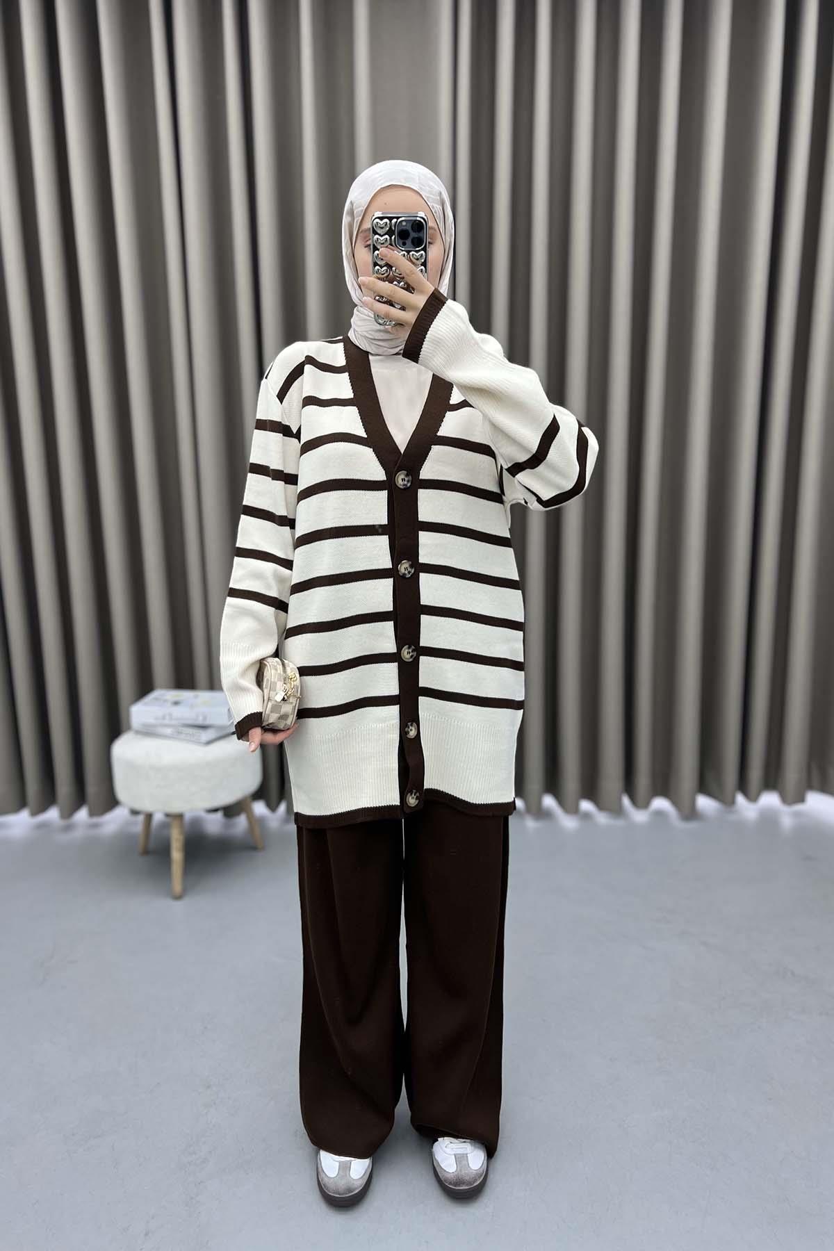 Striped Cardigan Knitwear Set Bitter Brown