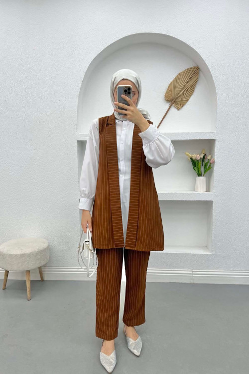 Striped Vest Set Brown