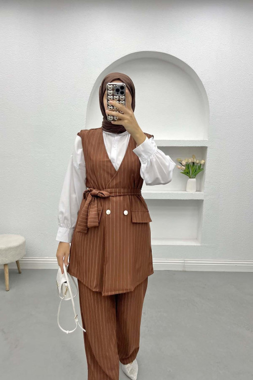 Striped Vest Set Brown