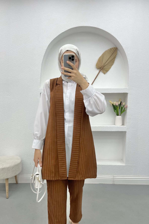 Striped Vest Set Brown