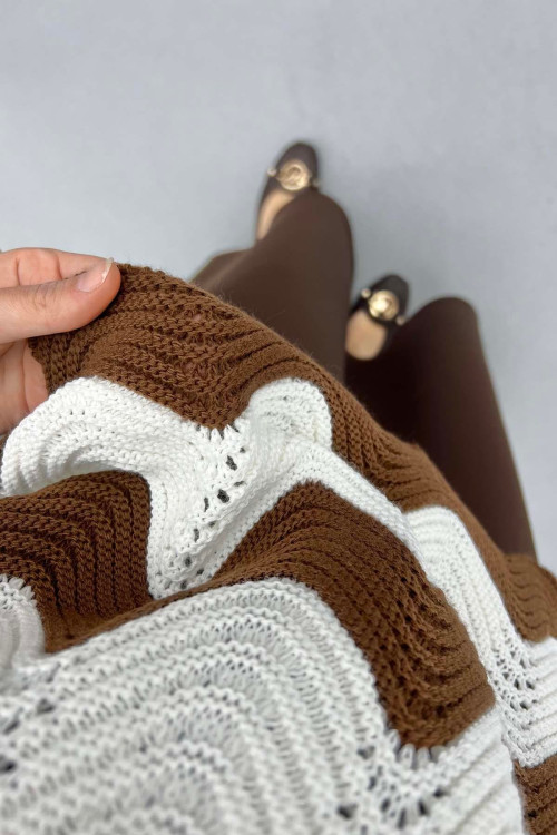 Wave Patterned Knitted Sweater Brown