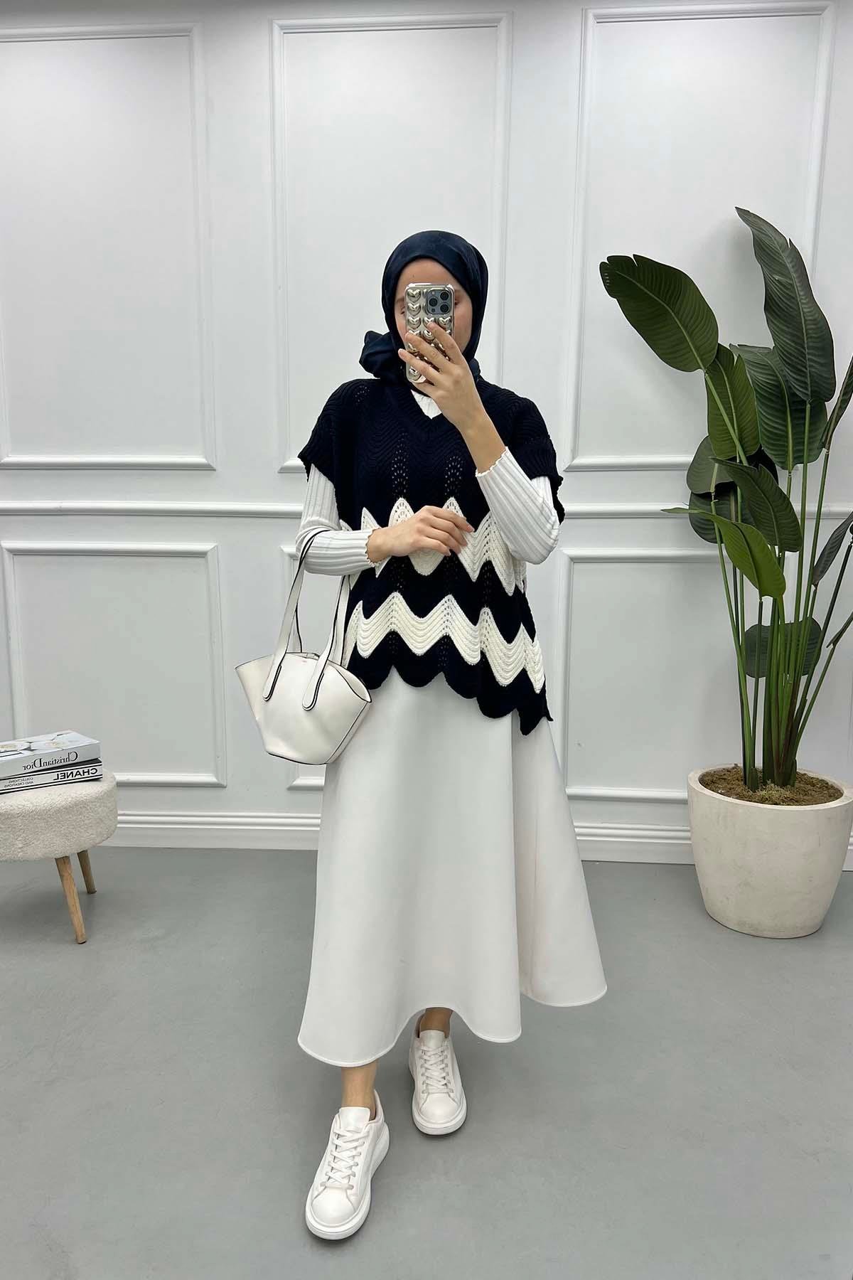 Wave Patterned Knitted Sweater Navy Blue