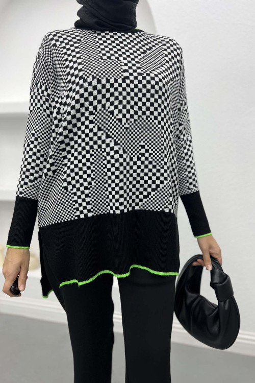 Checkerboard Patterned Knitwear Sweater Black