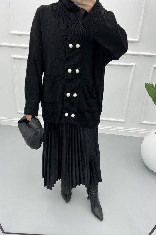 Buttoned Knitted Cardigan Black