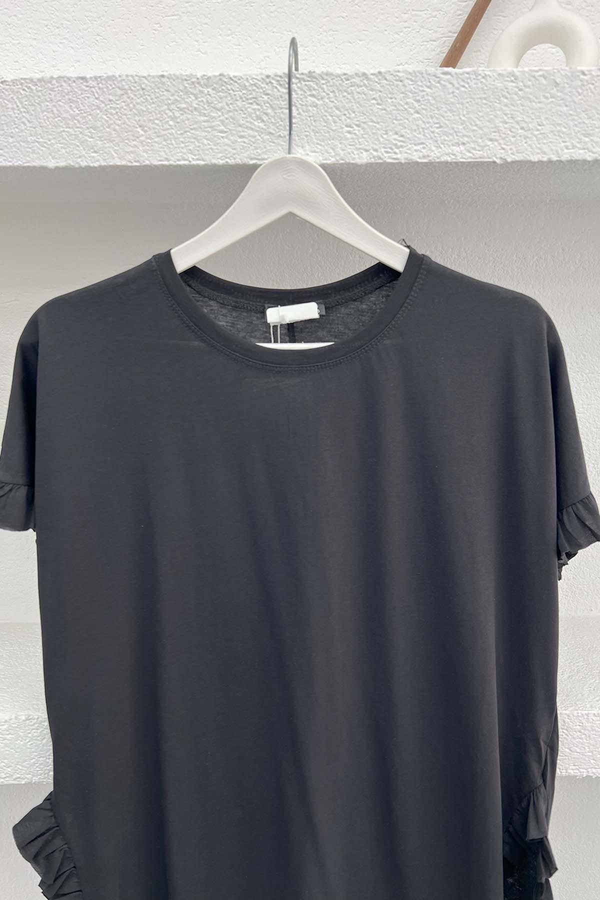 Ruffle T-Shirt Black