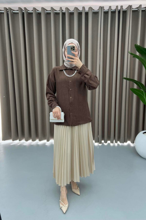 Pearl Necklace Shirt Brown