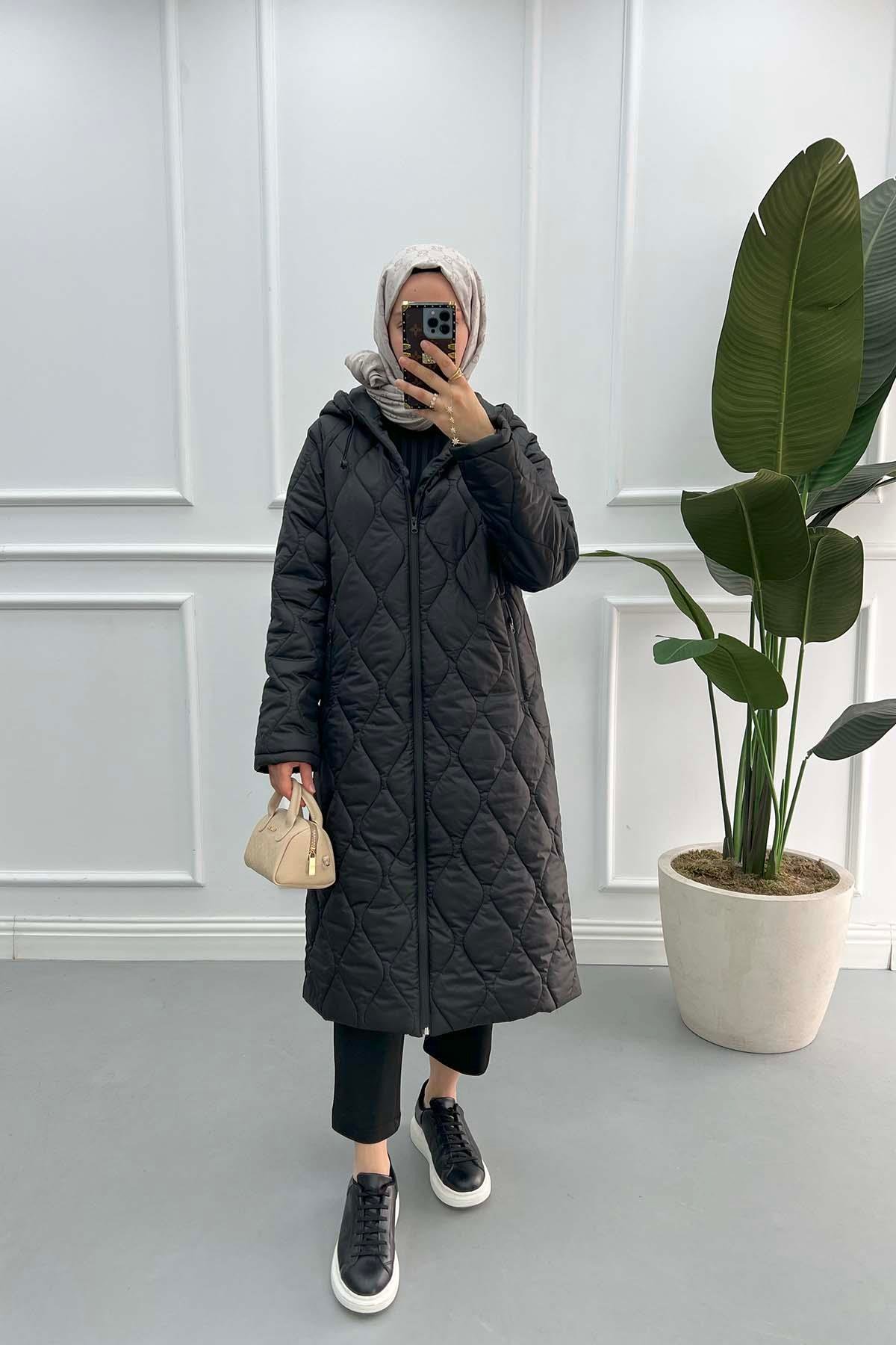 Quilted Long Coat Black