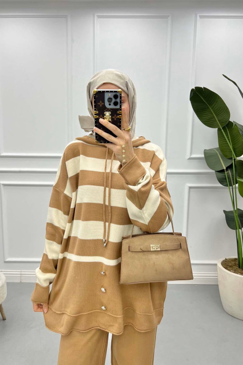 Hooded Thick Striped Suit Milky Coffee