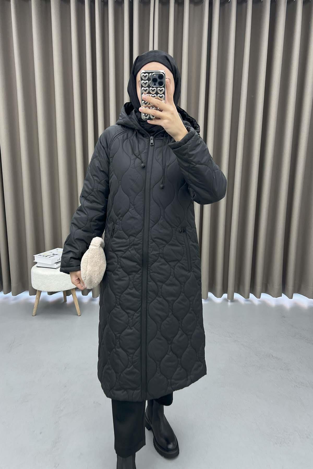 Hooded Puffer Jacket Black