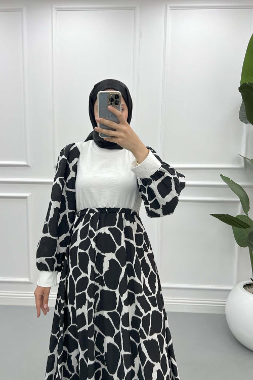 Square Patterned Dress Black