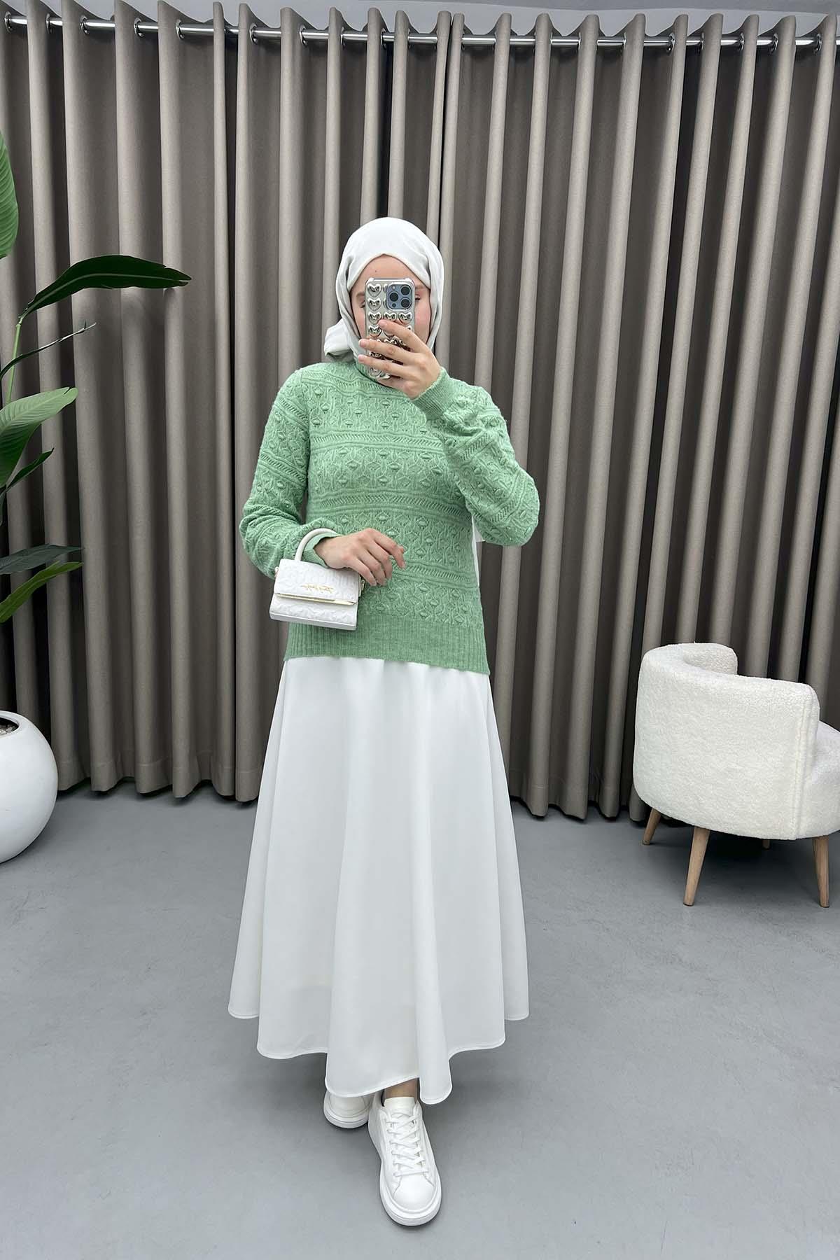 Self Patterned Sweater Green