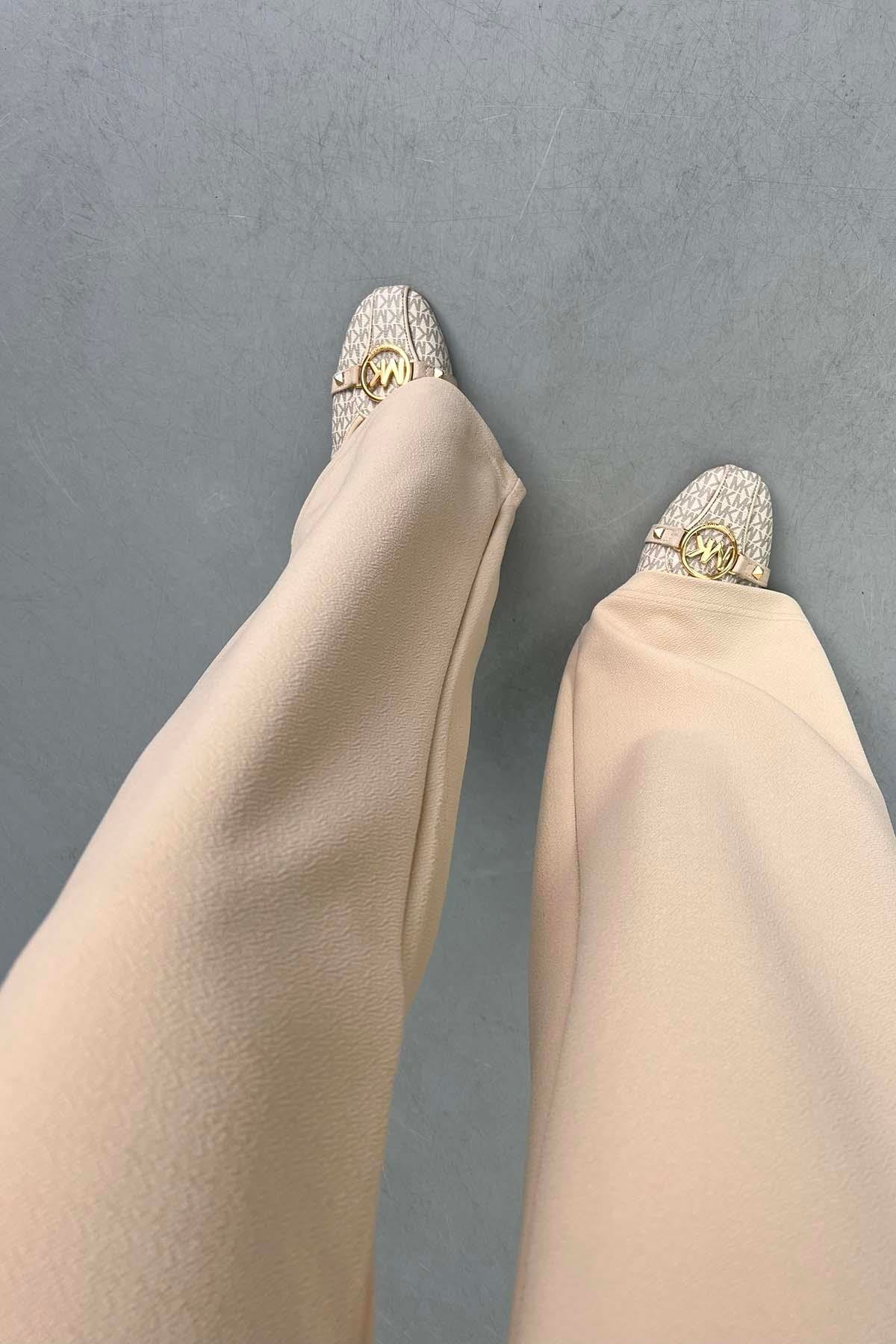 Self Patterned Trousers Beige