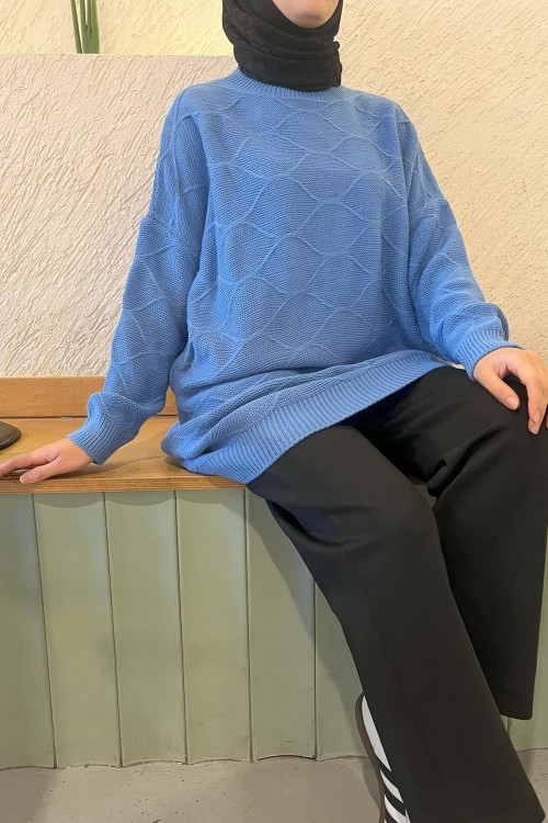 Self-Patterned Knitwear Sweater Blue