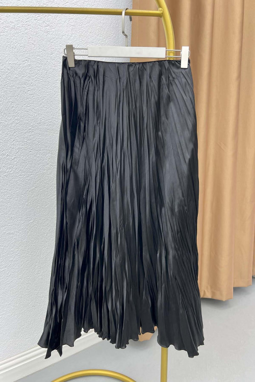 Crinkle Flared Skirt Black