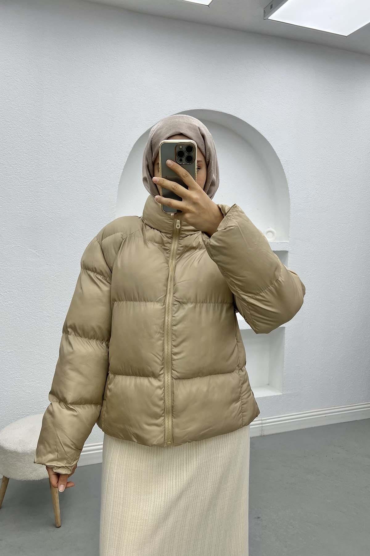 Short Puffer Jacket Beige