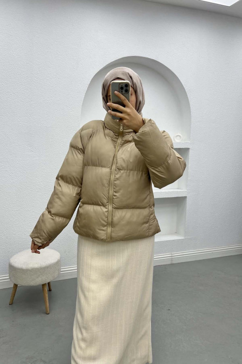 Short Puffer Jacket Beige