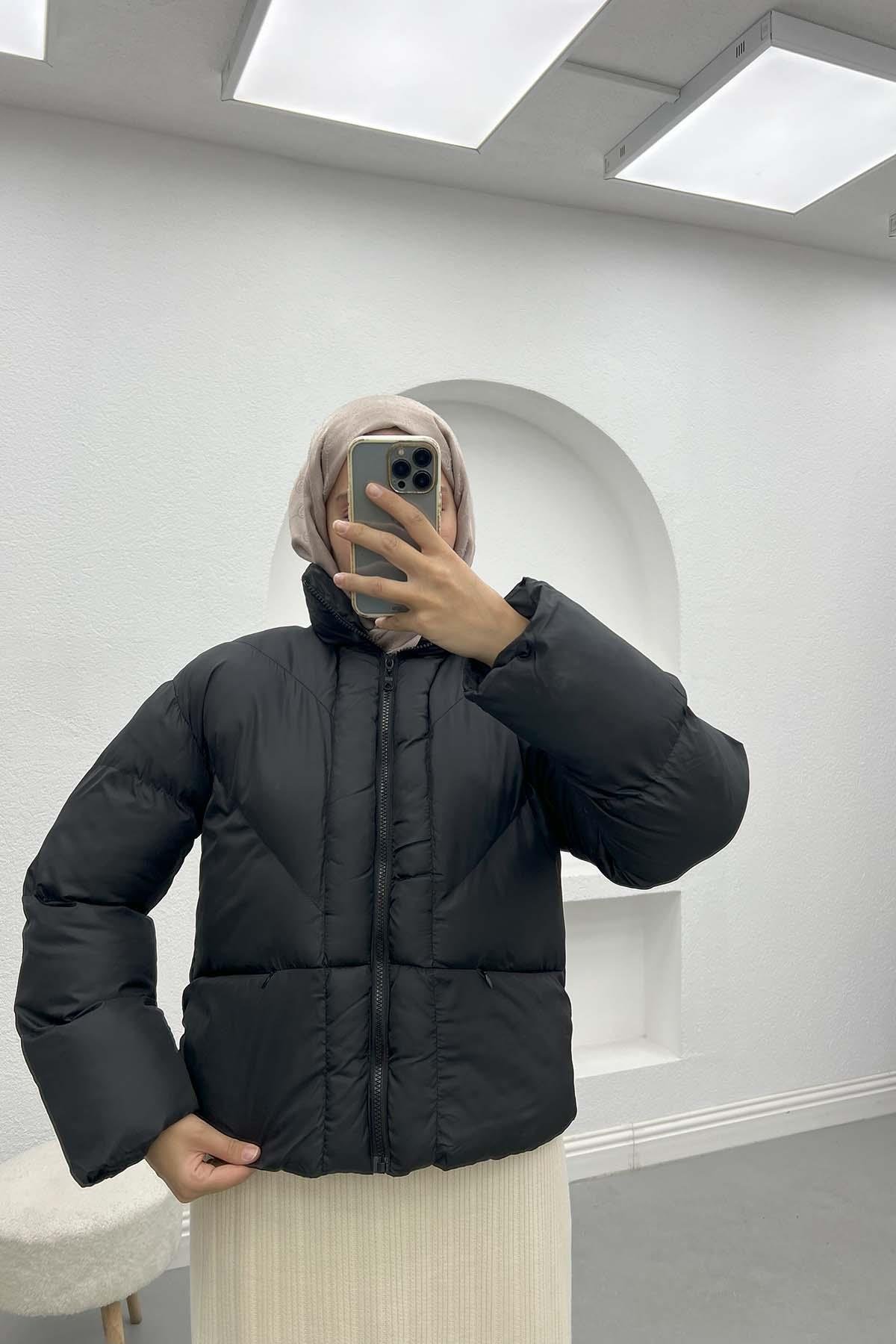 Short Puffer Jacket Black