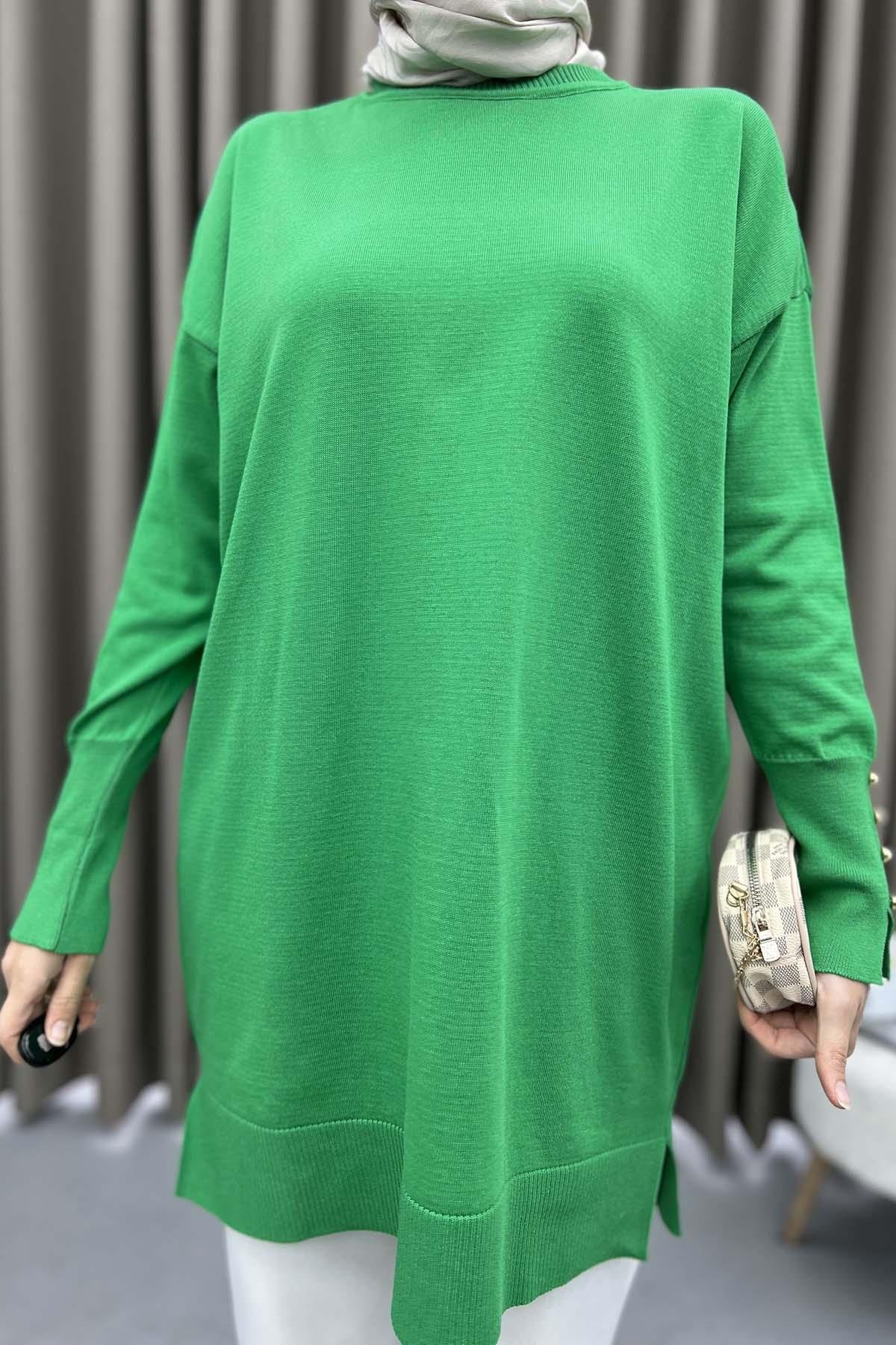 Pearl Buttoned Sleeve Tunic Green