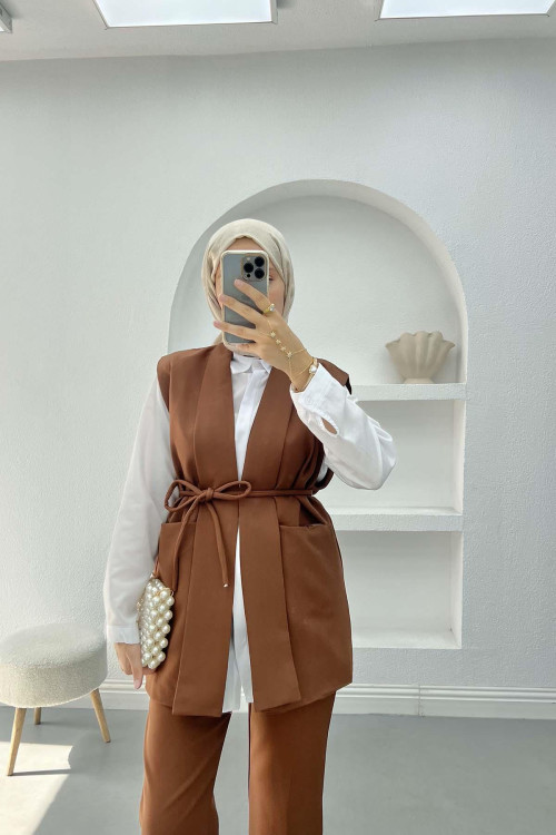 Belted Vest Set Brown