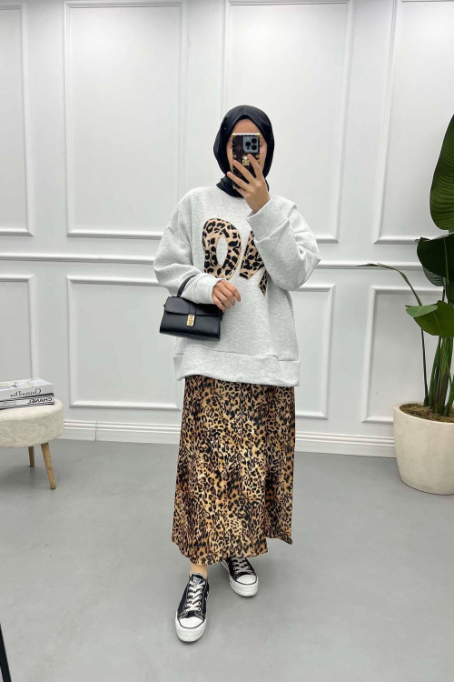 Leopard Printed Three Thread Sweatshirt Gray