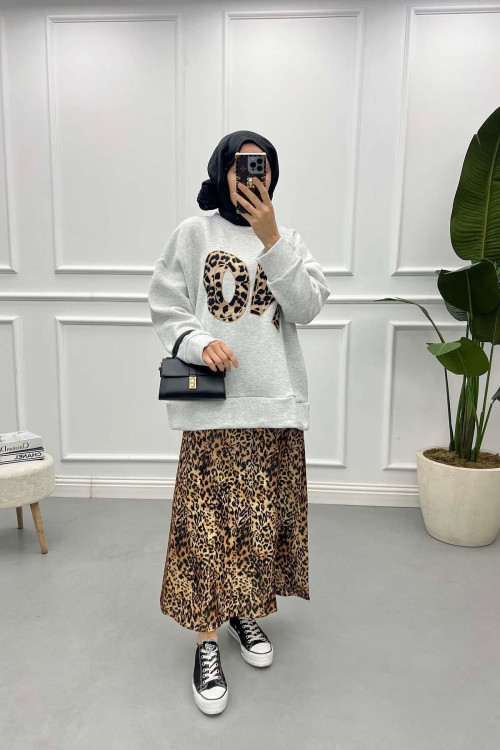 Leopard Printed Three Thread Sweatshirt Gray