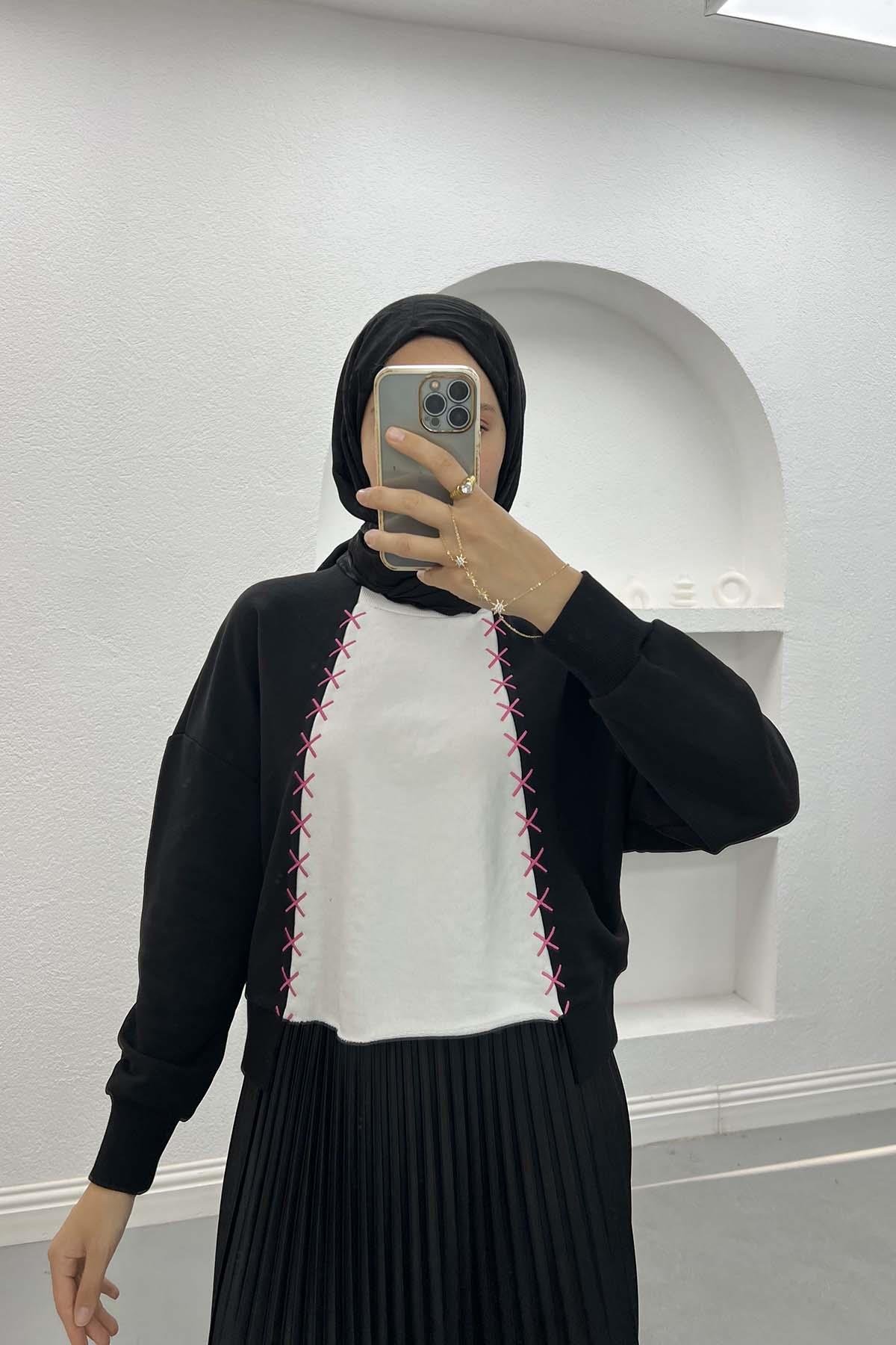 Embroidered Detailed Sweatshirt Black