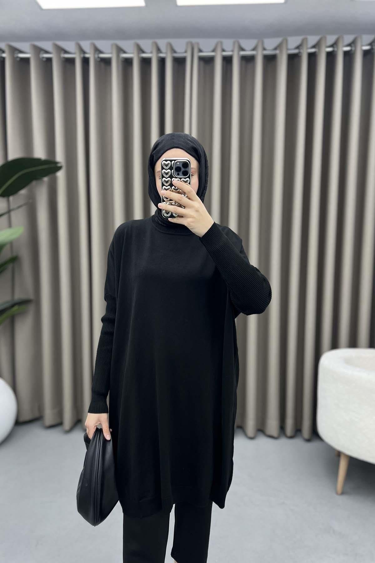 Oversize Knit Tunic Black