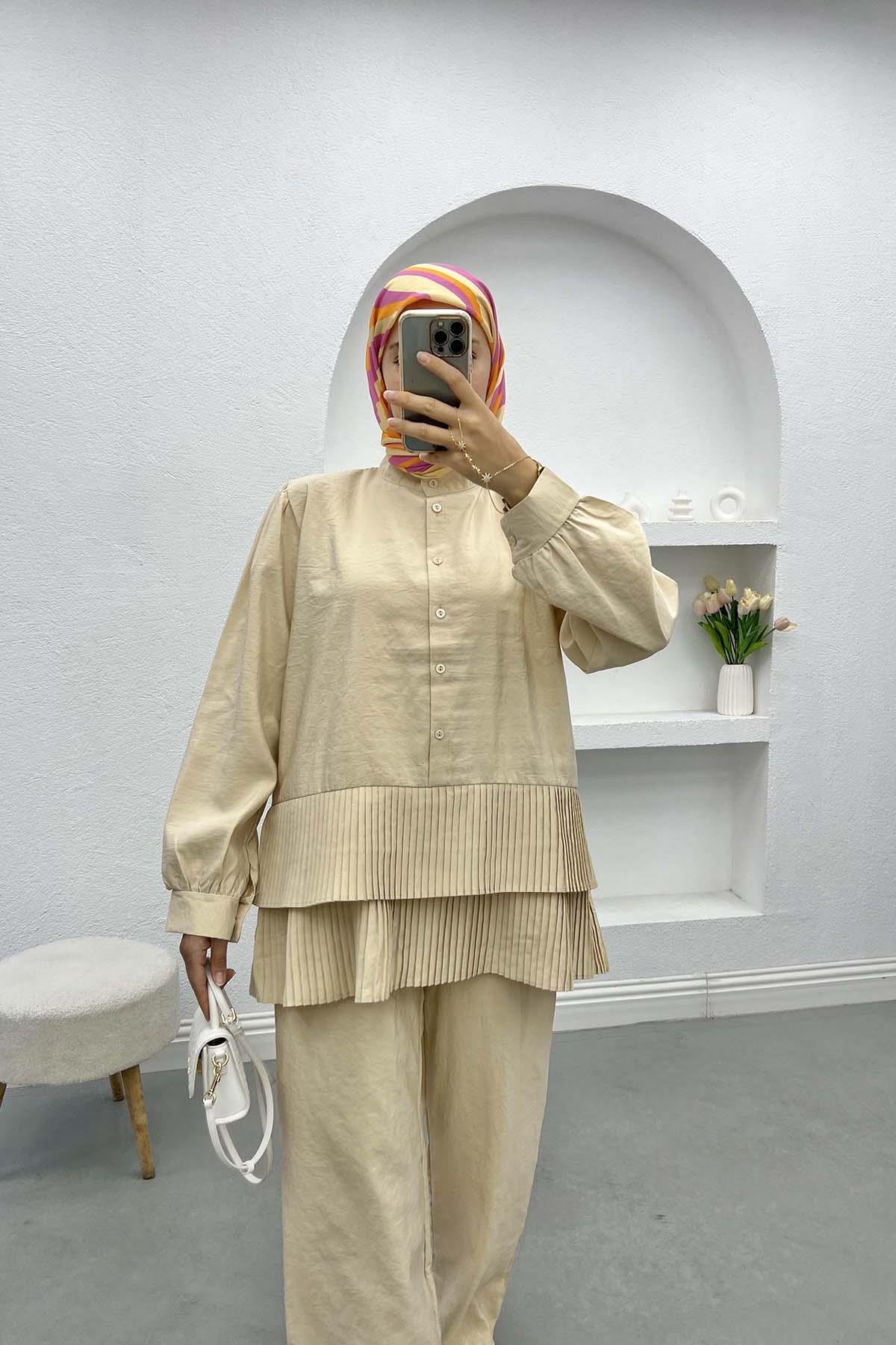 Pleated Suit Beige