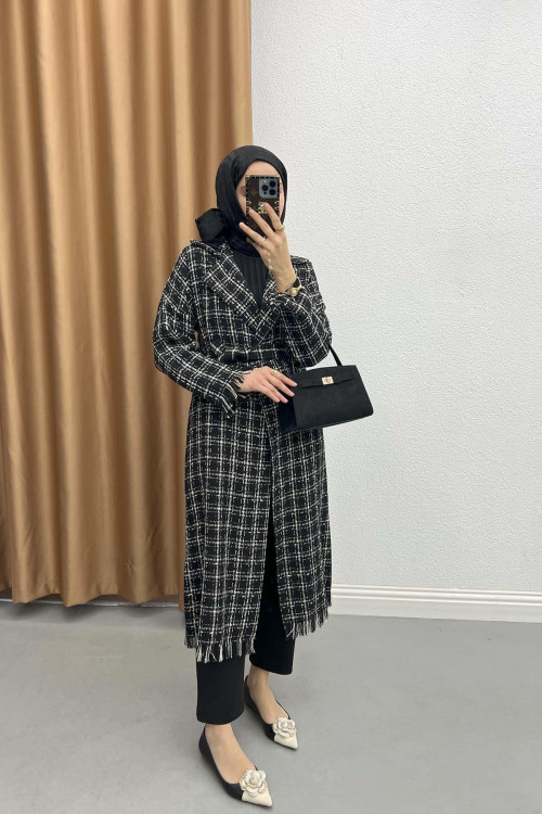 Tasseled Tweed Kimono Black