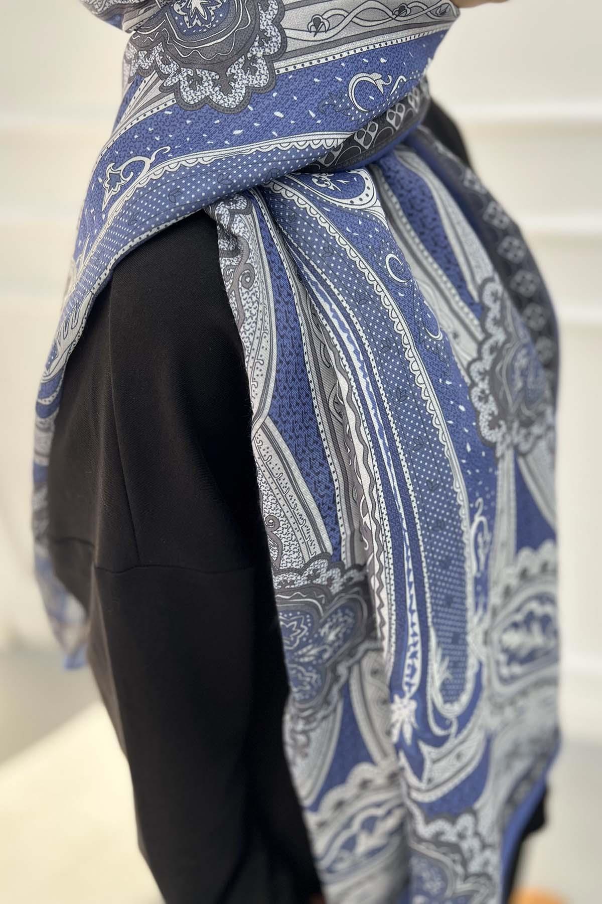 Retro Patterned Shawl Indigo