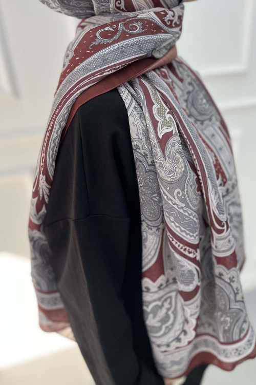 Retro Patterned Shawl Tile