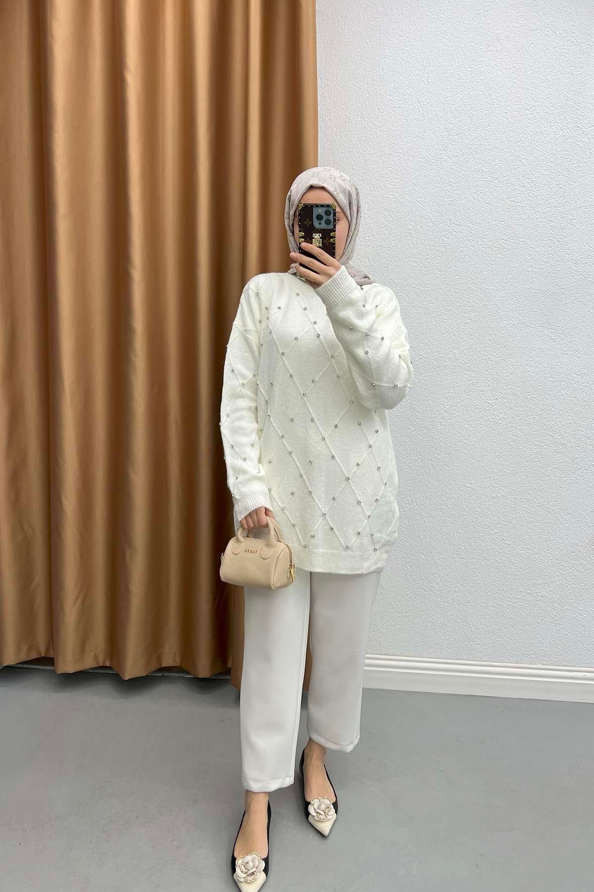 Stone Knitted Sweater Cream