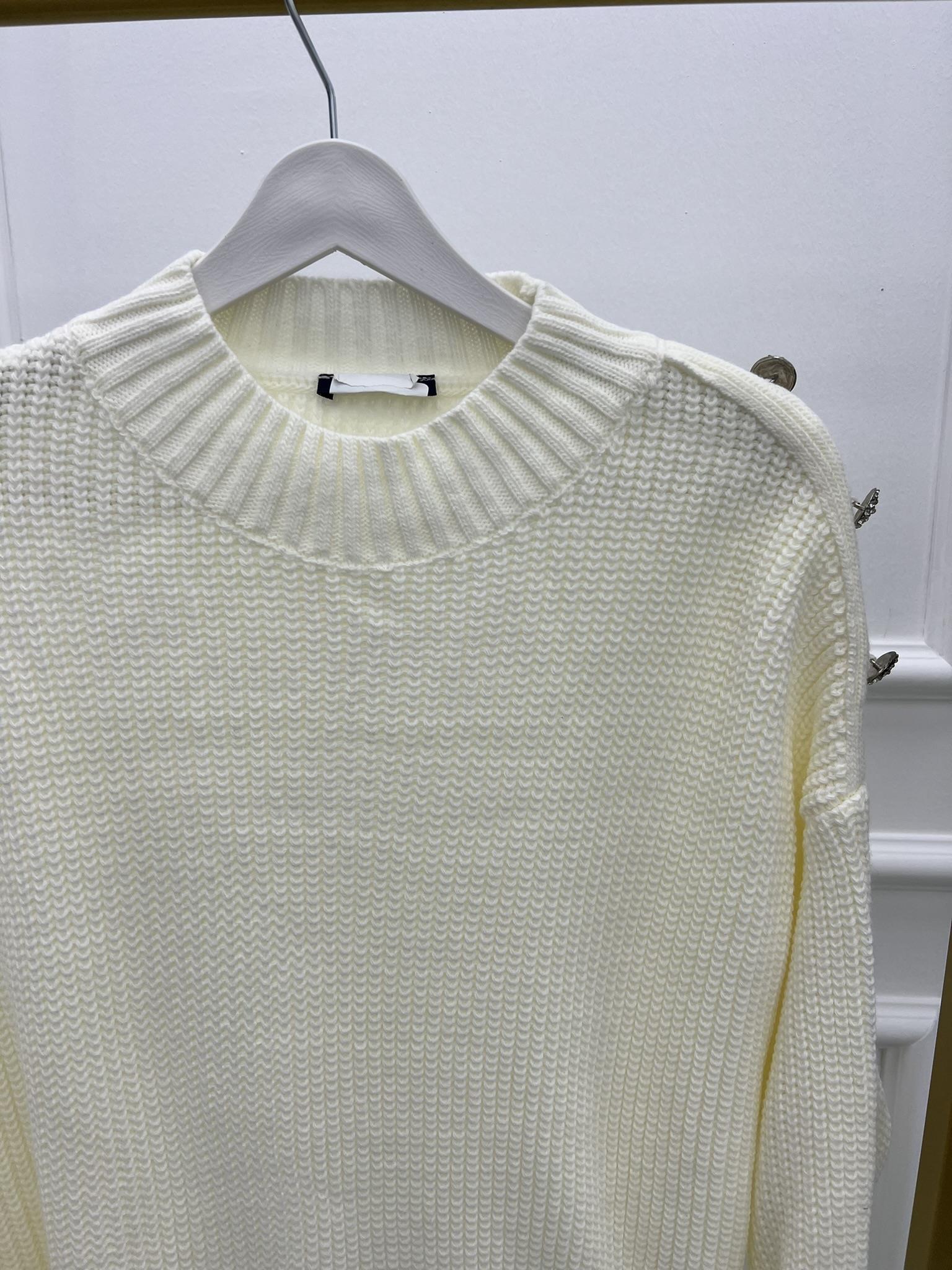 Knitwear Shoulder Buttoned Sweater White