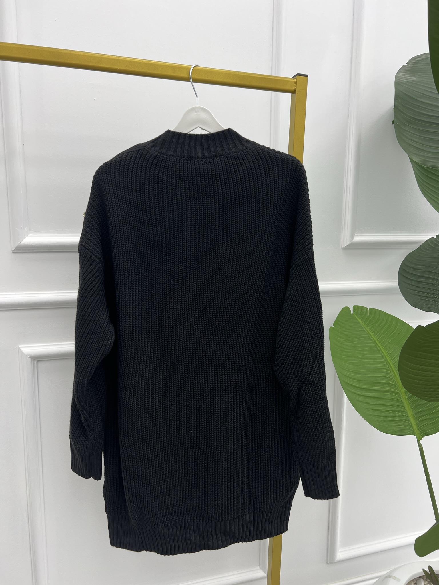 Knitwear Shoulder Buttoned Sweater Black