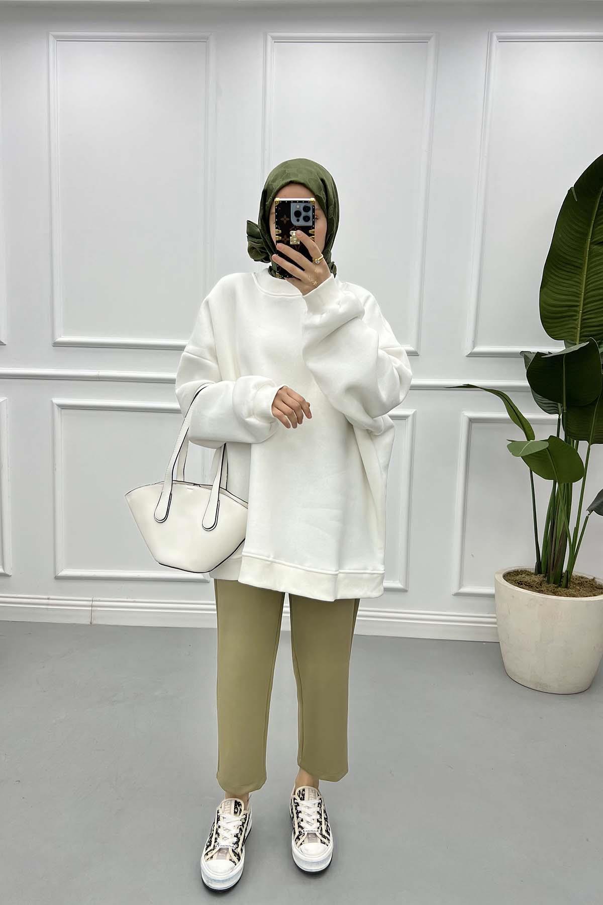 Three Thread Oversize Sweatshirt White