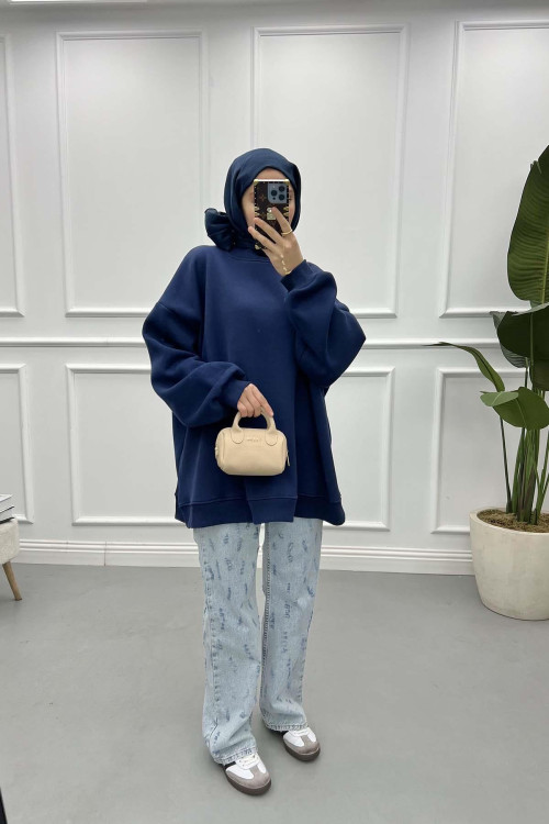 Three Thread Oversize Sweatshirt Navy Blue