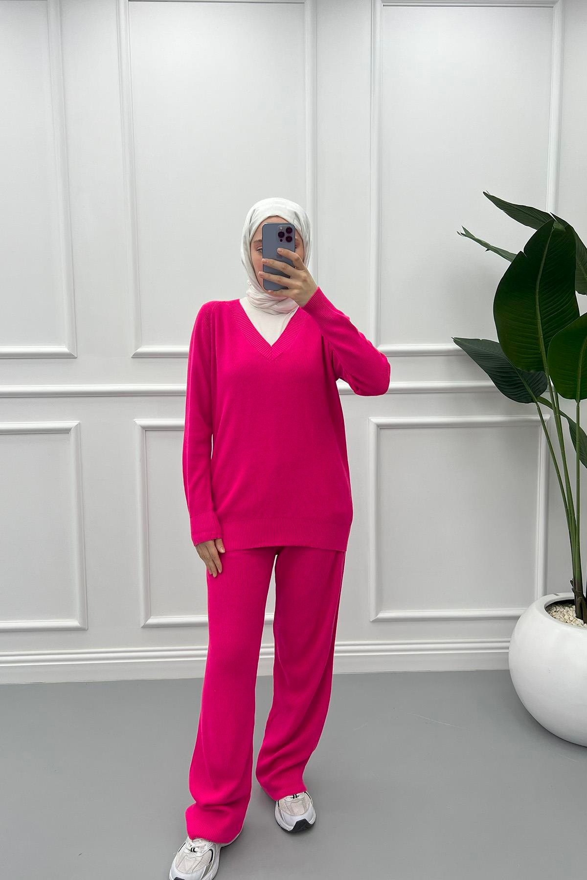 V Neck Trouser Suit Fuchsia