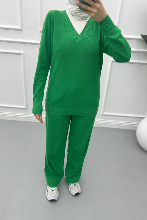 V Neck Trouser Suit Green