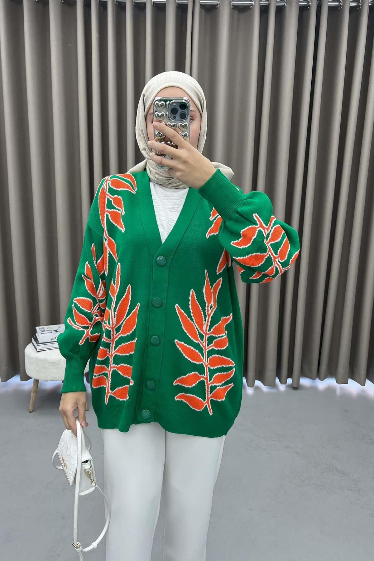 Leaf Patterned Cardigan Benetton Green