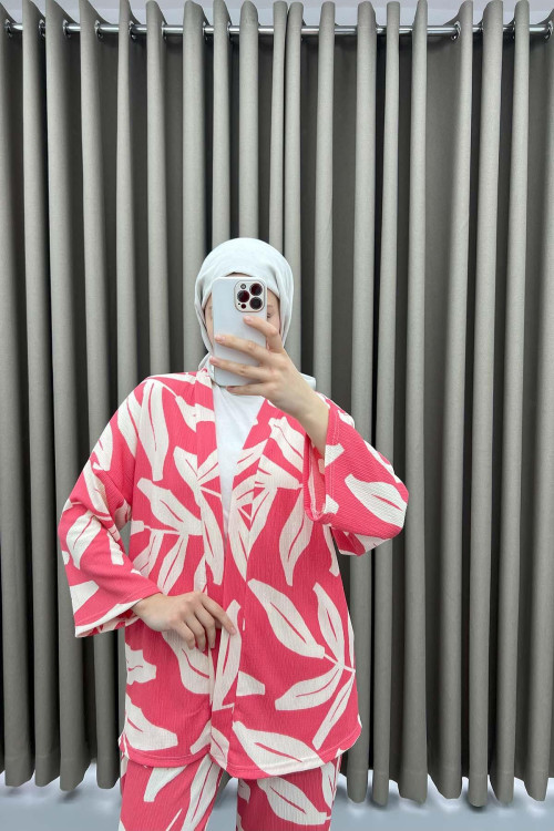 Leaf Patterned Kimono Set Narcissus