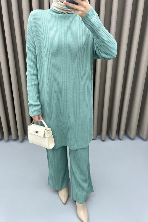 Half Turtleneck Knitwear Suit with Trousers Aqua Green