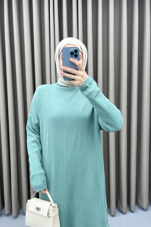 Half Turtleneck Knitwear Suit with Trousers Aqua Green