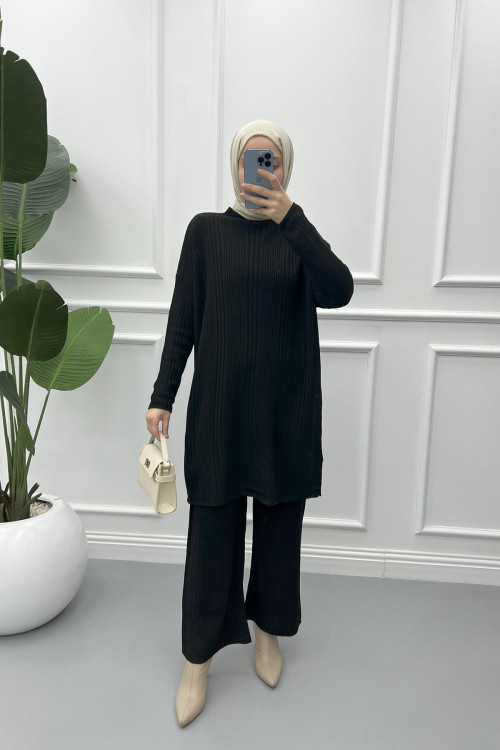 Half Turtleneck Knitwear Suit with Trousers Black