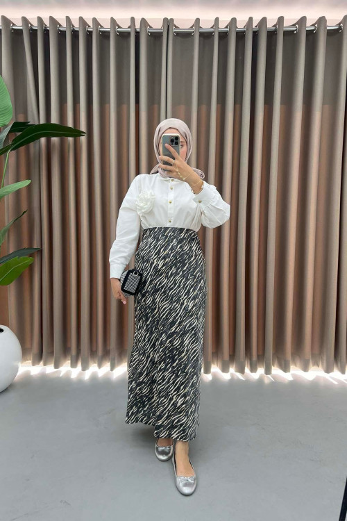 Zebra Pattern Shiny Skirt Black